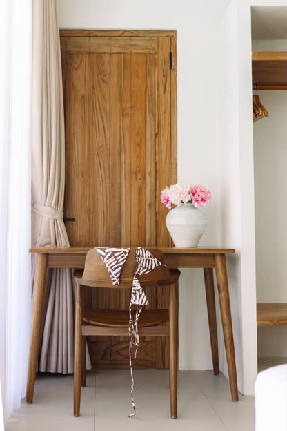 Triangle top Coral Sands